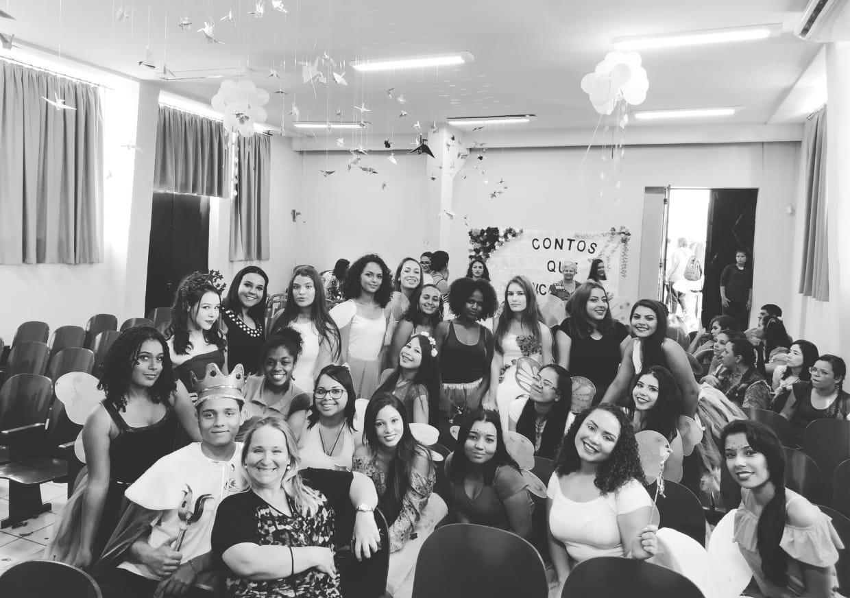 “Contos que encantam” – Curso de Formação de Docentes do Colégio Estadual, realiza belíssimo evento cultural