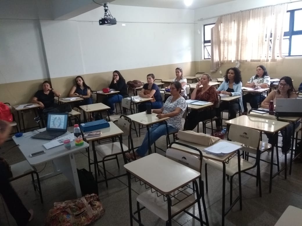 Nos dias 03 e 04 deste mês, nas dependências da UNESPAR - Campus de Campo Mourão, aconteceu o Momento de Estudo e Planejamento das Escolas do Campo Multianos
