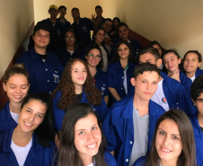 Alunos do Curso Pronatec/Mediotec em Administração têm aula inaugural e recebem kits escolares