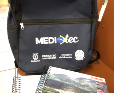 Alunos do Curso Pronatec/Mediotec em Administração têm aula inaugural e recebem kits escolares