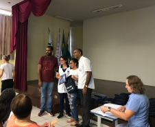 Alunos do Curso Pronatec/Mediotec em Administração têm aula inaugural e recebem kits escolares