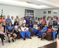Esporte e Educação - Chefe do NRE e alunas da rede pública estadual participam de audiência com o presidente da CBAt e diversas outras autoridades