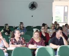 Departamento de Educação Especial realiza trabalho de formação com professores(as) e pedagogos(as)