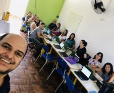 Primeira fase do projeto: “A utilização de APPs (aplicativos) gratuitos como recurso de apoio na relação ensino/aprendizagem” é iniciada com Educadores de Iretama