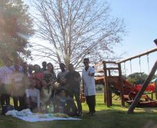 No dia 08 de agosto a turma de PFOL (Português para Falantes de Outras Línguas), do Colégio Estadual Dr. Osvaldo Cruz realizaram uma atividade extraclasse denominada Piquenique no Parque Municipal Joaquim Teodoro de Oliveira, o bosque.