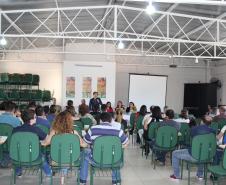 Foi realizado na tarde dessa segunda-feira dia 26 de Agosto, no Núcleo Regional de Educação de Campo Mourão, o cerimonial de entrega das medalhas de bronze aos estudantes premiados na Olimpíada Brasileira de Matemática (OBMEP).