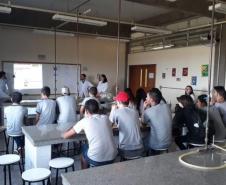 A Universidade Tecnológica Federal do Paraná (UTFPR), campus de Campo Mourão, está promovendo nesta semana o VII Encontro Regional de Química com o tema, "A Química e suas múltiplas interfaces", reunindo 85 estudantes da Educação Básica de escolas de Campo Mourão e Araruna.