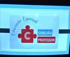 
O Programa Conexão Professor - Educação Especial, destinado a oferta de formação continuada aos Profissionais de Educação, das Instituições da Rede Pública Estadual de Ensino do Paraná, realiza formação para os professores das Escolas Estaduais, pertencentes ao NRE de Campo Mourão, nos dias 10 e 11 de setembro de 2019, sobre o Atendimento Educacional Especializado - AEE.
