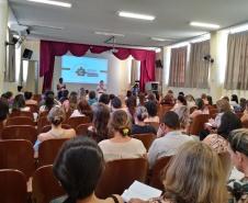 O Programa Conexão Professor - Educação Especial, destinado a oferta de formação continuada aos Profissionais de Educação, das Instituições da Rede Pública Estadual de Ensino do Paraná, realiza formação para os professores das Escolas Estaduais, pertencentes ao NRE de Campo Mourão, nos dias 10 e 11 de setembro de 2019, sobre o Atendimento Educacional Especializado - AEE.