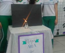 Química  no Pátio do Colégio  Estadual  Marechal Rondon, realizado  especialmente hoje 31/10, Halloween, em homenagem às Bruxas, essas mulheres empoderadas, insubordinadas, conhecedoras das ervas e dos mistérios da natureza. Tinham sabedoria da ancestralidade, curavam doenças, contavam histórias, tinham visões, sonhos e intuições. Eram apenas mulheres, mas a humanidade sempre teve medo  de mulheres que voam.