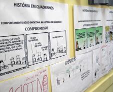 Mais de 100 estudantes dos primeiros e segundos anos do Ensino Médio de escolas de Campo Mourão e do Colégio Machado de Assis, de Barbosa Ferraz participaram nesta terça-feira (12) do Programa “Desenhe seu Futuro” do projeto “Desafio Sebrae”, no Colégio Estadual de Campo Mourão. O principal objetivo da ação , realizada em conjunto com o Núcleo Regional de Educação de Campo Mourão, é levar o empreendedorismo aos alunos. 