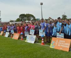 Manhã de quarta-feira, dia 13, movimentadíssima na cidade sede em Campo Mourão do 66º Jogos Escolares do Paraná – JEPS Bom de Bola Fase Final com a abertura oficial realizada no Estádio Municipal Roberto Brzezinski contando com as presenças de mais de 1.400 participantes, entre alunos-atletas, árbitros, coordenadores técnicos, professores de educação física e organizadores.