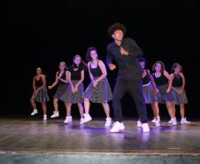 Com o tema  “Abordagens e aspectos sociais e pedagógicos sobre a presença indígena e negra no Paraná trabalhado pelas Equipes Multidisciplinares nas escolas”, a IV Mostra de Cultura e Arte do Núcleo Regional de Educação de Campo Mourão que aconteceu na manhã desta quinta feira (28) foi um sucesso! 