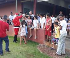 Aconteceu no dia 18 de dezembro de 2019 na Escola Santa Teresinha – EIEF – Modalidade Educação Especial – Mantida pela Associação de Pais e Amigos dos Excepcionais de Campina da Lagoa-Pr e jurisdicionada ao Núcleo Regional de Campo Mourão-Pr ,a solenidade de Formatura dos alunos da Educação Infantil – Pré Escolar e Festa de Natal. 