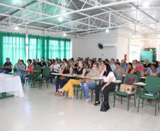 Está acontecendo no Núcleo Regional de Educação de CM desde a última terça-feira dia 12, uma formação realizada pelos técnicos dos setores SERE, DOCUMENTAÇÃO ESCOLAR e EDUCAÇÃO INFANTIL E ANOS INICIAIS para profissionais das Secretarias Municipais de Educação, diretores, professores e secretários das unidades escolares da rede municipal