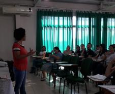Está acontecendo no Núcleo Regional de Educação de CM desde a última terça-feira dia 12, uma formação realizada pelos técnicos dos setores SERE, DOCUMENTAÇÃO ESCOLAR e EDUCAÇÃO INFANTIL E ANOS INICIAIS para profissionais das Secretarias Municipais de Educação, diretores, professores e secretários das unidades escolares da rede municipal