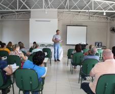Aconteceu nessa sexta-feira 14, nos períodos manhã e tarde,   reunião da Chefia e equipe NRE Campo Mourão  com os diretores de escolas  locais   e da região