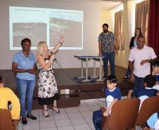 Aconteceu nessa quinta feira 20, nas dependências do Colégio Estadual Campo Mourão, uma palestra com o Engenheiro Ambiental Edson Henrique Garcia Massi, promovido pela 1ª Promotoria de Justiça de Campo Mourão na pessoa da Promotora de Justiça Drª Rosana Araújo de Sá Ribeiro, aos alunos do 6º ano dos colégios Estadual de Campo Mourão, Vinícius de Moraes e Novo Horizonte . 