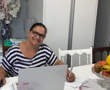 Quase todos os servidores do Governo do Paraná estão trabalhando nesta modalidade, mas em um mutirão nunca antes visto: 24 horas por dia, sete dias por semana, se revezando na prevenção e no combate ao Coronavírus. 
Visite coronavirus.pr.gov.br para dicas e informações sobre prevenção.
