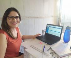 Quase todos os servidores do Governo do Paraná estão trabalhando nesta modalidade, mas em um mutirão nunca antes visto: 24 horas por dia, sete dias por semana, se revezando na prevenção e no combate ao Coronavírus. 
Visite coronavirus.pr.gov.br para dicas e informações sobre prevenção.
