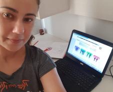 Quase todos os servidores do Governo do Paraná estão trabalhando nesta modalidade, mas em um mutirão nunca antes visto: 24 horas por dia, sete dias por semana, se revezando na prevenção e no combate ao Coronavírus. 
Visite coronavirus.pr.gov.br para dicas e informações sobre prevenção.
