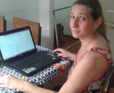 Quase todos os servidores do Governo do Paraná estão trabalhando nesta modalidade, mas em um mutirão nunca antes visto: 24 horas por dia, sete dias por semana, se revezando na prevenção e no combate ao Coronavírus. 
Visite coronavirus.pr.gov.br para dicas e informações sobre prevenção.
