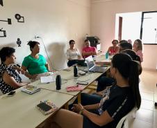 Equipe de Educação Básica se reúne para elaborar cronograma e definir ações à serem implementadas nos colégios