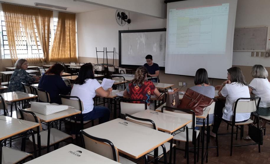 NRE participa do “I Seminário Regional Unespar/Escola”