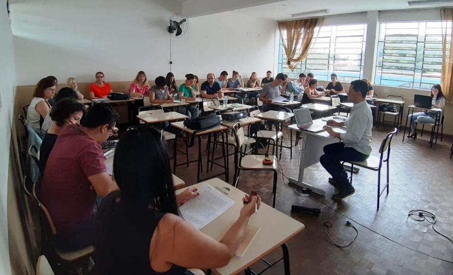 NRE participa do “I Seminário Regional Unespar/Escola”