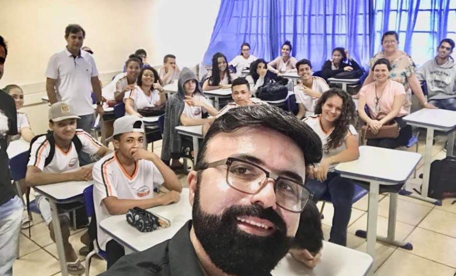 NRE de Campo Mourão recebe visita do Coordenador da Educação Integral