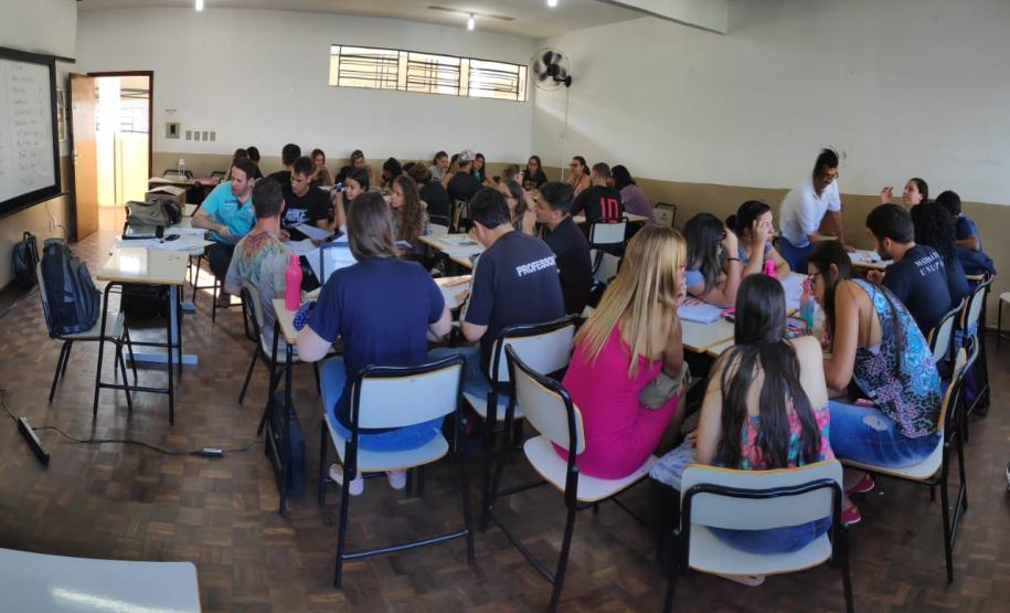 Professores de Matemática do NRE de Campo Mourão, retomam Grupo de Estudos