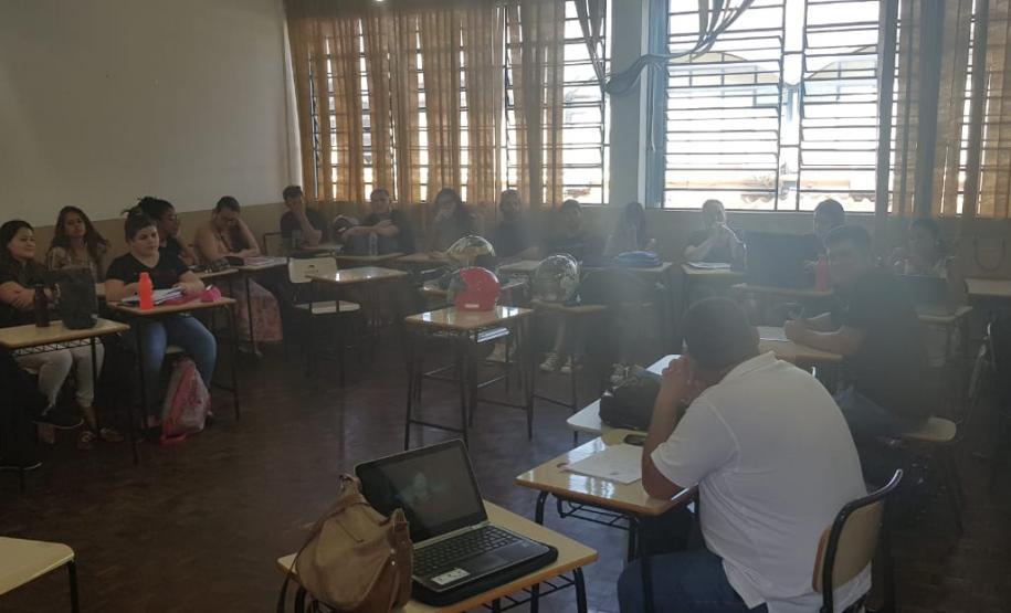 Professores de Matemática do NRE de Campo Mourão, retomam Grupo de Estudos