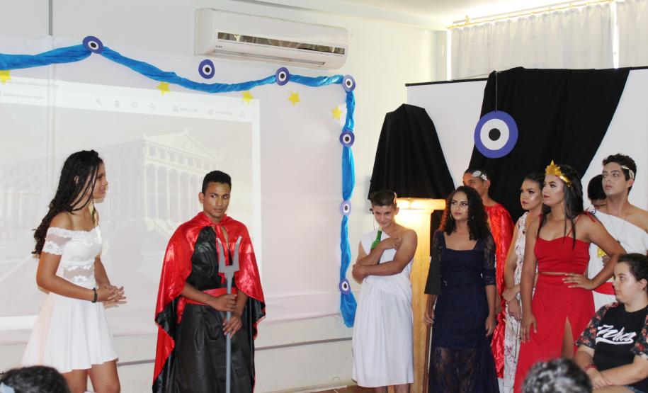 CEPAV - “Os deuses desceram do Monte Olimpo”