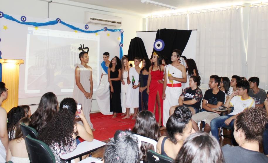 CEPAV - “Os deuses desceram do Monte Olimpo”