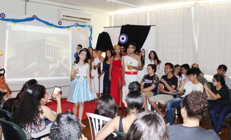 CEPAV - “Os deuses desceram do Monte Olimpo”