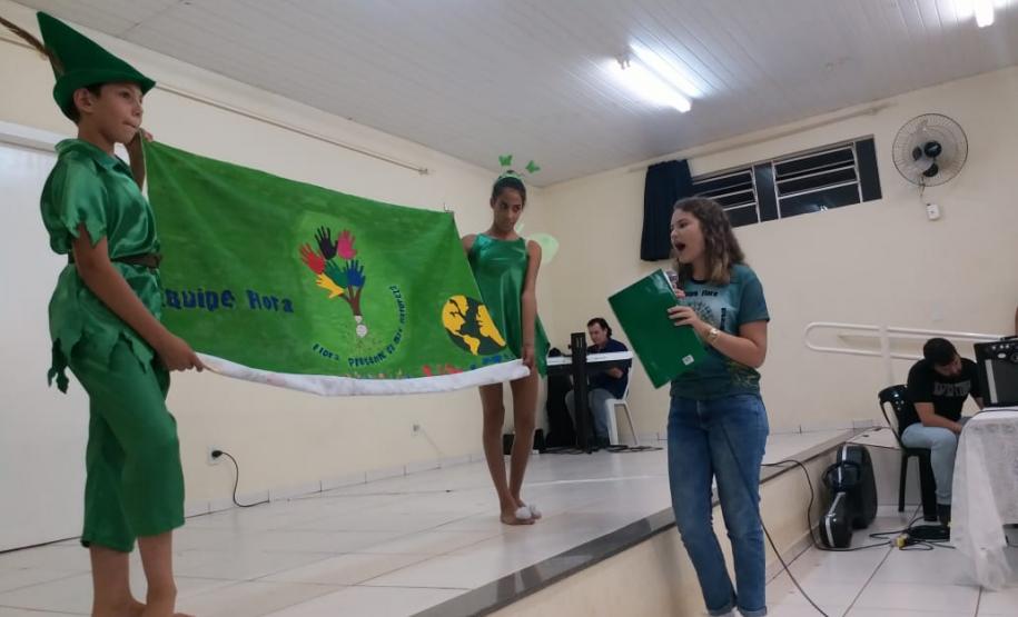 Colégio Estadual do Campo Jaelson Biácio realiza programação cultural