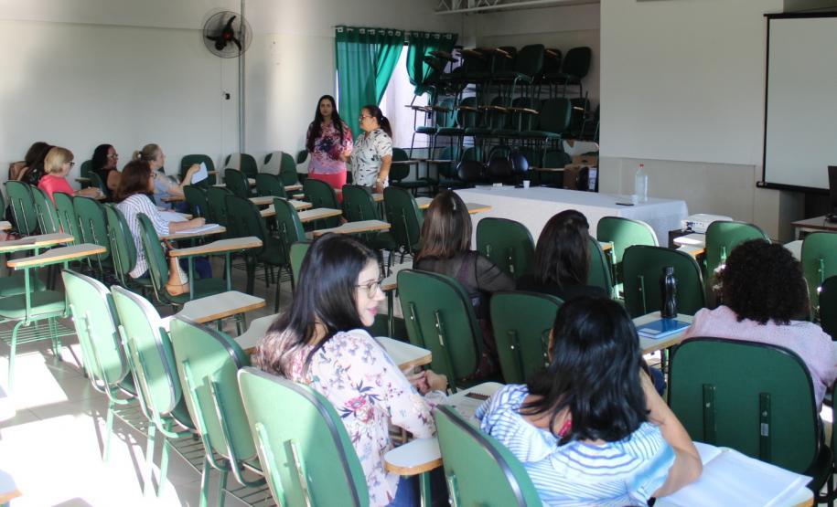 Departamento de Educação Especial realiza trabalho de formação com professores(as) e pedagogos(as)