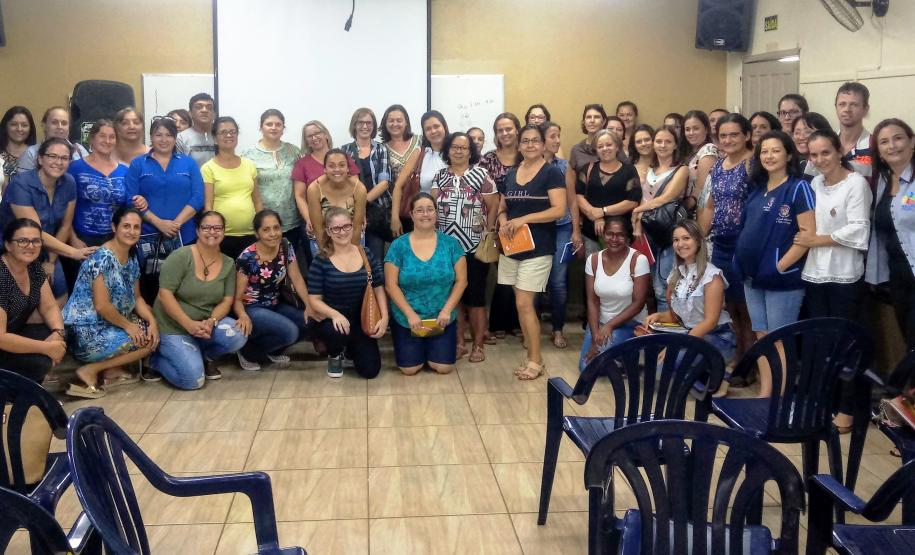 Departamento de Educação Especial realiza trabalho de formação com professores(as) e pedagogos(as)