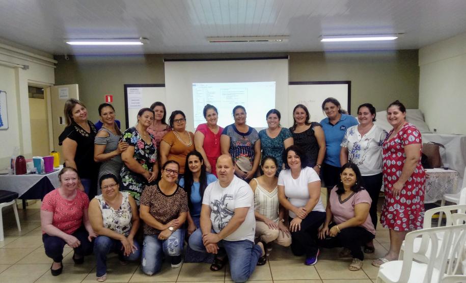 Departamento de Educação Especial realiza trabalho de formação com professores(as) e pedagogos(as)