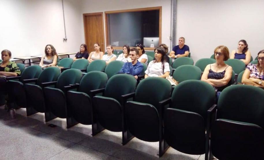 PROFESSORES(AS) DAS DISCIPLINAS DE QUÍMICA E CIÊNCIAS DA REDE ESTADUAL DE ENSINO INICIAM FORMAÇÃO CONTINUADA COLABORATIVA NA UTFPR EM PARCERIA COM O NRE DE CAMPO MOURÃO