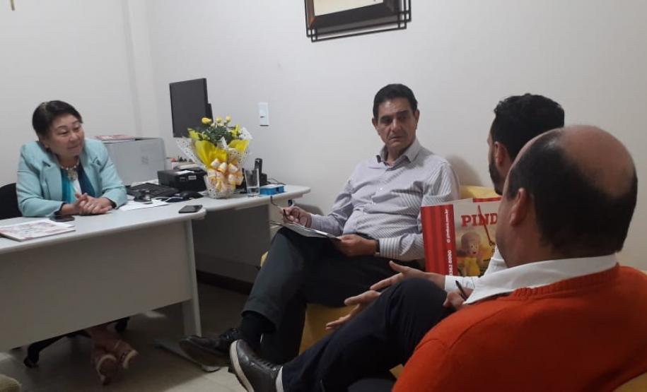 Equipe do NRE de Campo Mourão recebe presidente da FUNDEPAR e encaminha demandas