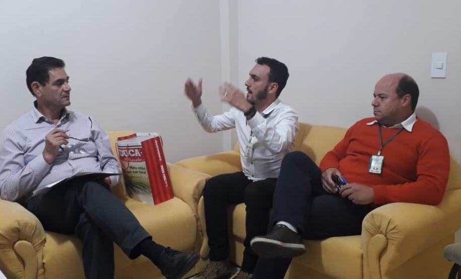 Equipe do NRE de Campo Mourão recebe presidente da FUNDEPAR e encaminha demandas