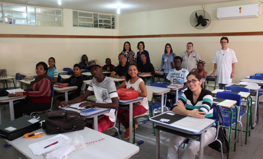 Turma de PFOL (Português para Falantes de Outras Línguas) tem aula inaugural no CE Doutor Osvaldo Cruz