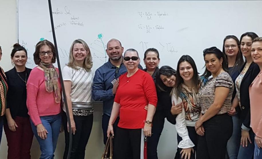 PROFESSORES(AS) DAS DISCIPLINAS DE CIÊNCIAS E DE FÍSICA DA REDE ESTADUAL DE ENSINO, INICIAM FORMAÇÃO CONTINUADA NA UTFPR - CAMPUS DE CAMPO MOURÃO No dia 29/08/2019, iniciou a Formação Continuada de Professores(as) de Ciências e Física: uma proposta para a educação, divulgação e popularização do Ensino de Astronomia, com o Prof. Dr. Michel Corci Batista, o qual faz parte do projeto de extensão da UTFPR – campus de Campo Mourão em parceria com o NRE de Campo Mourão.