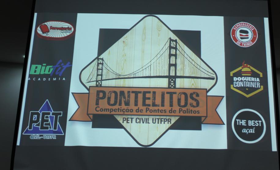 Foi realizada no dia 20 de setembro, nas dependências da UTFPR de Campo Mourão, a final do projeto “Desafio das Pontes de Palito de Picolé”, intitulado como “Pontelitos”, desenvolvido por cerca de 300 participantes de escolas estaduais e cujo objetivo foi aplicar conhecimentos da área de matemática para projetar e desenvolver um protótipo de uma ponte