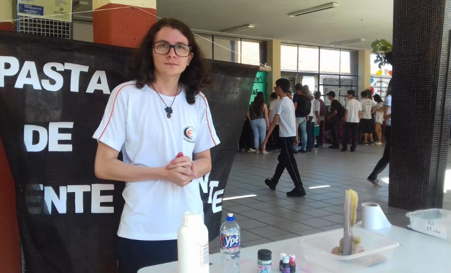 Nos dias 30/10/2019 turno da manhã e 31/10/2019 turno da noite, o Colégio Estadual de Campo Mourão, realizou o Pátio da Ciência: “Nunca foi bruxaria, sempre foi Ciência”, com a participação dos alunos das turmas do Ensino Médio regular, e dos cursos técnicos, destinado a toda comunidade escolar.