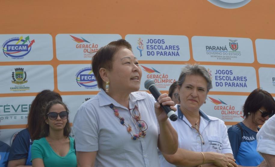 Manhã de quarta-feira, dia 13, movimentadíssima na cidade sede em Campo Mourão do 66º Jogos Escolares do Paraná – JEPS Bom de Bola Fase Final com a abertura oficial realizada no Estádio Municipal Roberto Brzezinski contando com as presenças de mais de 1.400 participantes, entre alunos-atletas, árbitros, coordenadores técnicos, professores de educação física e organizadores.