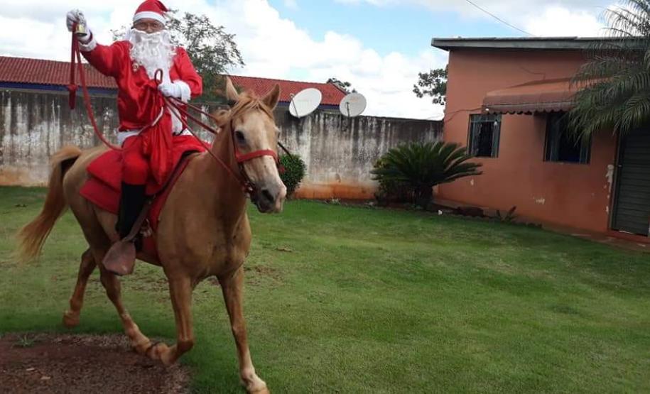 Aconteceu no dia 18 de dezembro de 2019 na Escola Santa Teresinha – EIEF – Modalidade Educação Especial – Mantida pela Associação de Pais e Amigos dos Excepcionais de Campina da Lagoa-Pr e jurisdicionada ao Núcleo Regional de Campo Mourão-Pr ,a solenidade de Formatura dos alunos da Educação Infantil – Pré Escolar e Festa de Natal.