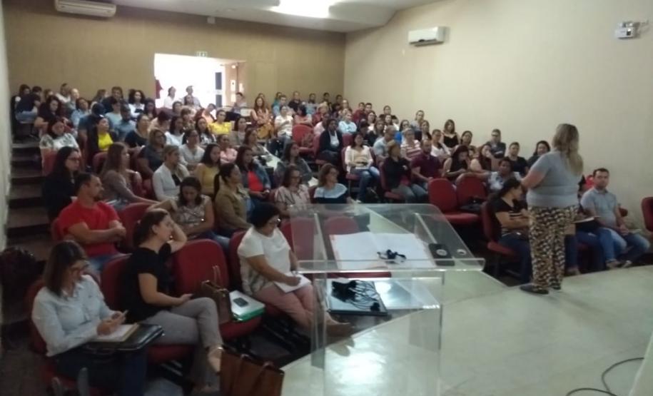 Nos dias 03 e 04 deste mês, nas dependências da UNESPAR - Campus de Campo Mourão, aconteceu o Momento de Estudo e Planejamento das Escolas do Campo Multianos