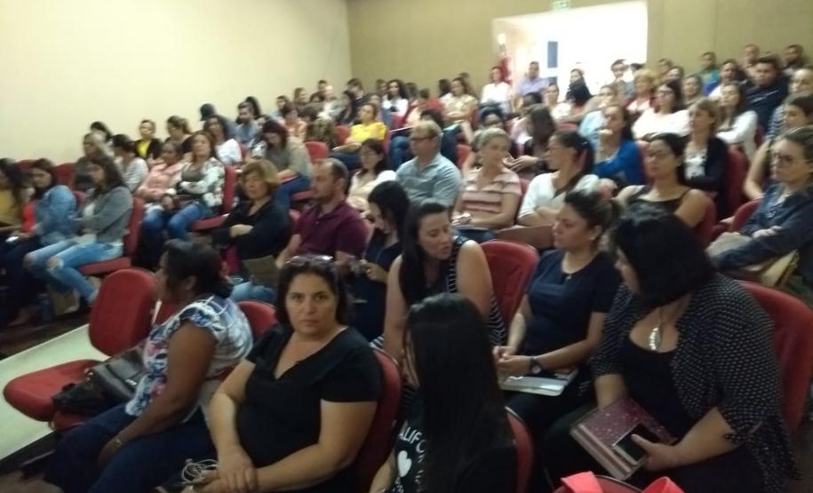 Nos dias 03 e 04 deste mês, nas dependências da UNESPAR - Campus de Campo Mourão, aconteceu o Momento de Estudo e Planejamento das Escolas do Campo Multianos